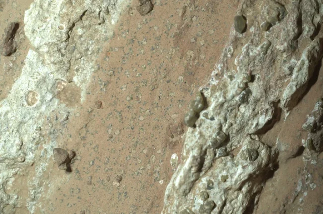 rocas curiosas en marte